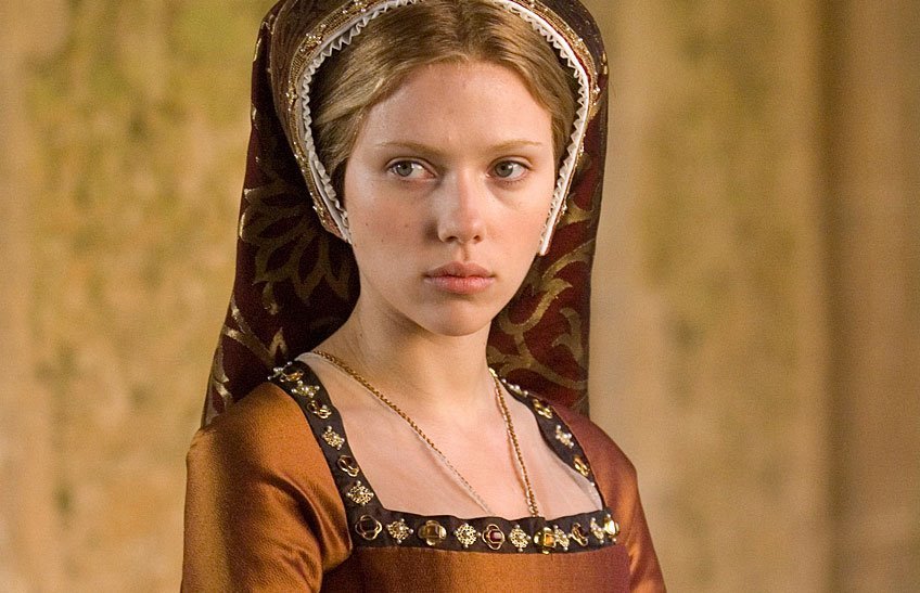 แมรี่ โบลีน จาก The Other Boleyn Girl แม้ว่าในภาพยนต์จะกล่าวชัดว่าลูกทั้งสองของเธอเป็นบุตรนอกสมรสของเฮนรี่ที่ 8 แต่ในเชิงประวัติศาสตร์ยังไม่สามารถหาข้อพิสูจน์ได้ชัดเจน